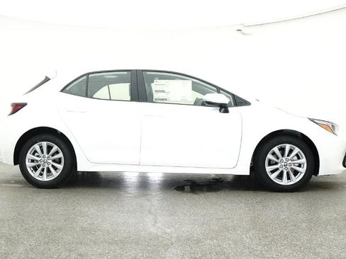 New 2025 Toyota Corolla SE image 48
