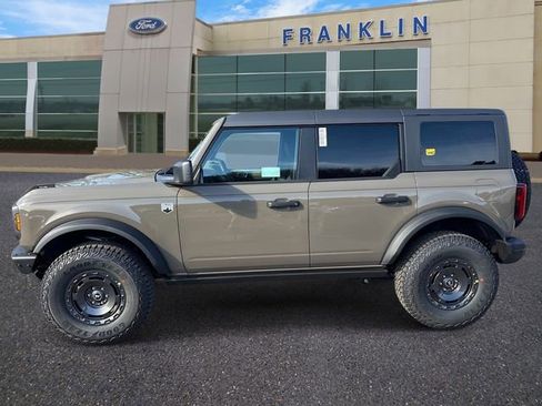 New 2025 Ford Bronco Big Bend w/ Black Diamond Package AWD/4WD image 4