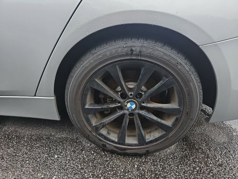 Used 2018 BMW 320i xDrive Sedan w/ Premium Package AWD/4WD image 6