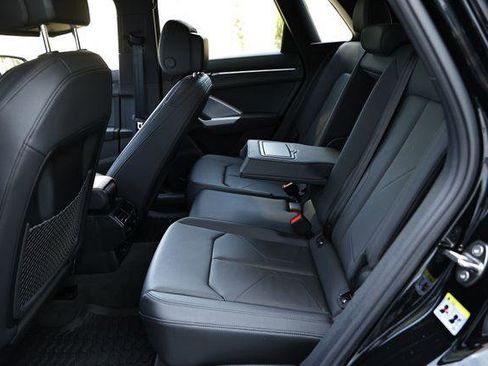 Certified 2025 Audi Q3 2.0T Premium w/ Convenience Package image 26