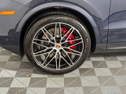 New 2026 Porsche Cayenne S AWD/4WD image 11