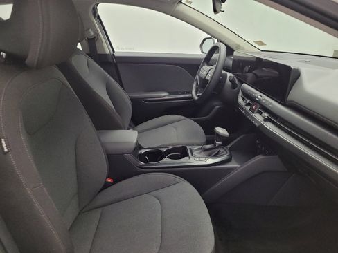Used 2025 Kia K4 FWD image 21