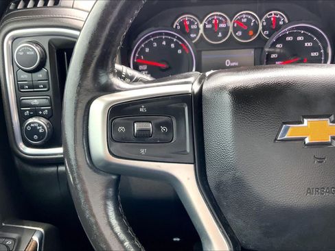 Used 2022 Chevrolet Silverado 1500 LT w/ Z71 Off-Road Package AWD/4WD image 23