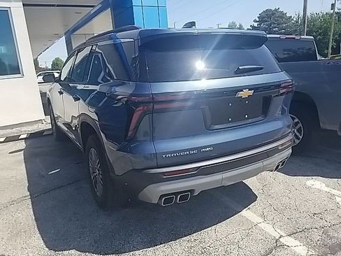 Certified 2025 Chevrolet Traverse LT w/ Driver Confidence Package AWD/4WD image 14