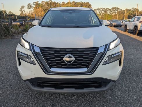 Used 2023 Nissan Rogue SV FWD image 9