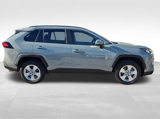 Used 2021 Toyota RAV4 XLE video 2
