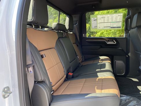 New 2026 Chevrolet Silverado 3500 High Country w/ High Country Premium Package AWD/4WD image 40