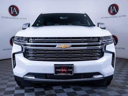 Used 2021 Chevrolet Tahoe Premier w/ Premium Package AWD/4WD image 2