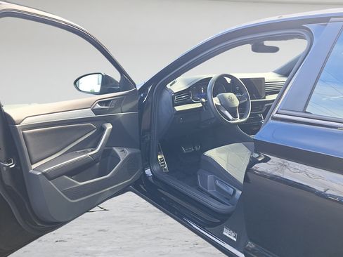 Used 2026 Volkswagen Jetta Sport FWD image 9