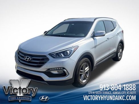 Used 2017 Hyundai Santa Fe Sport FWD image 1