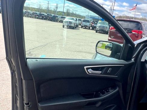 Used 2015 Ford Edge SEL image 10