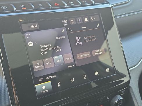 New 2025 Jeep Grand Cherokee Laredo image 23