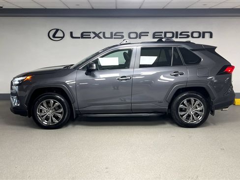 Used 2025 Toyota RAV4 XLE Premium w/ Weather Package AWD/4WD image 4