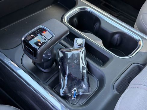 Used 2025 Chevrolet Silverado 1500 LTZ w/ LTZ Premium Package image 37