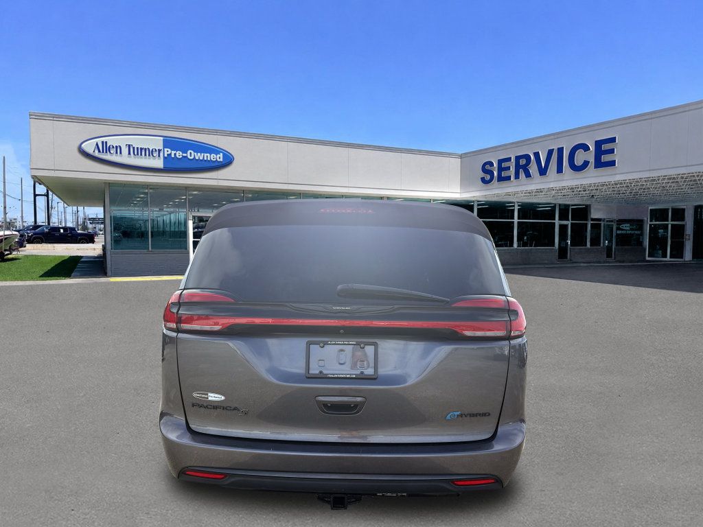 Used 2022 Chrysler Pacifica Touring-L w/ S Appearance Package FWD image 7