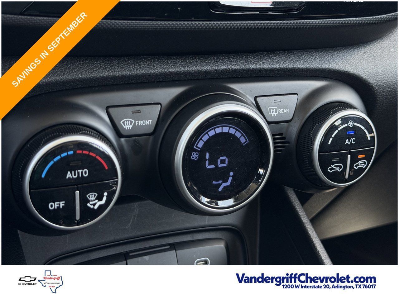 Used 2025 Hyundai Venue SEL FWD image 19