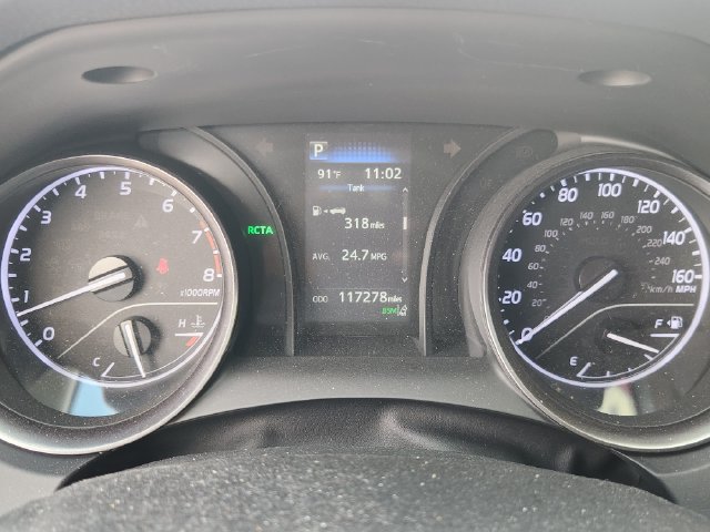 Used 2022 Toyota Camry SE w/ Convenience Package FWD image 14