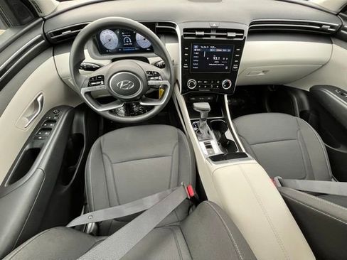 Used 2024 Hyundai Tucson SE image 10