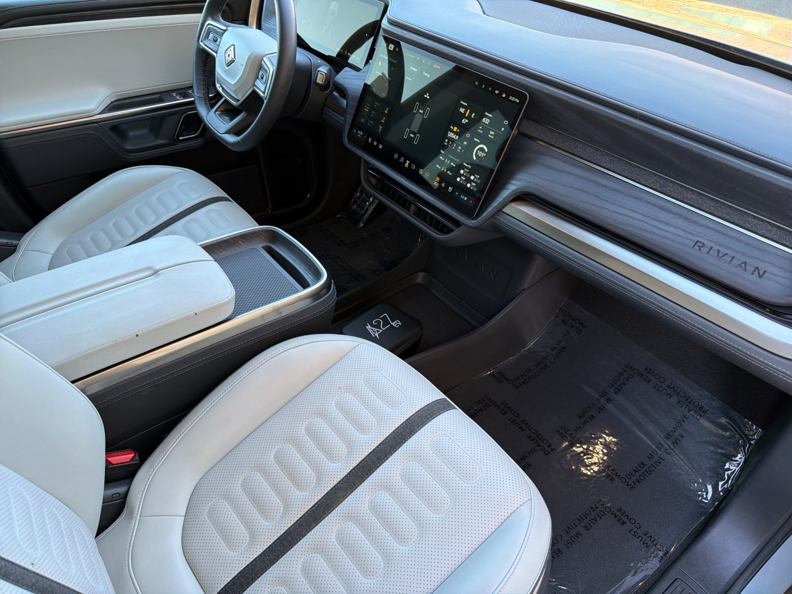 Used 2024 Rivian R1S Adventure Quad AWD/4WD image 16