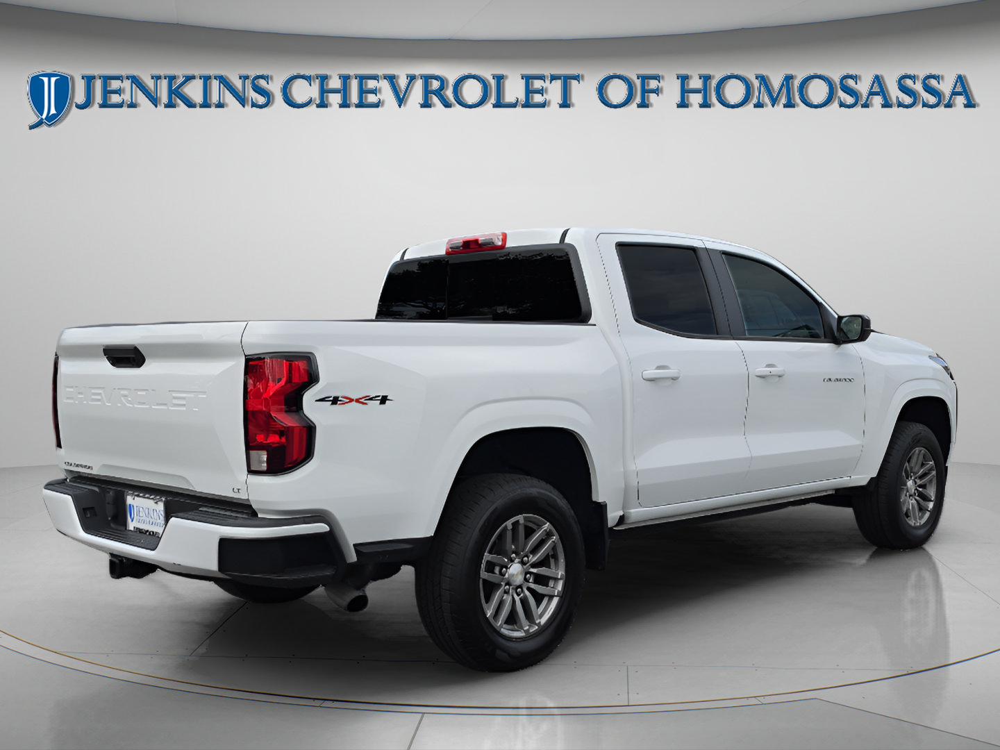 Used 2023 Chevrolet Colorado LT w/ LT Convenience Package II AWD/4WD image 5