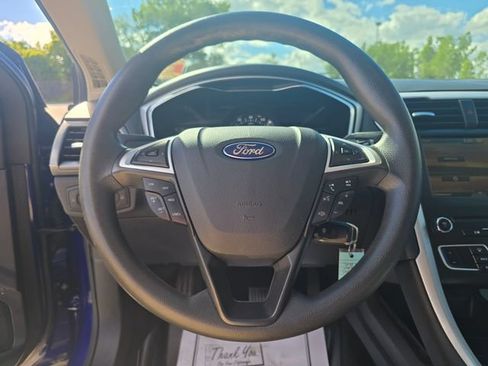 Used 2016 Ford Fusion SE FWD image 19
