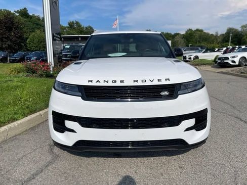Used 2024 Land Rover Range Rover Sport SE AWD/4WD image 7