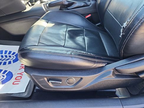 Used 2019 Ford Mustang Premium image 23