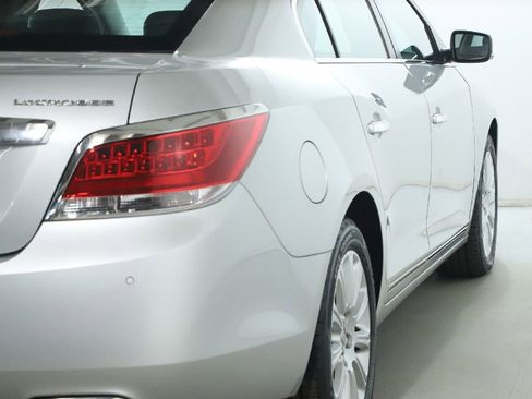 Used 2013 Buick LaCrosse Leather image 10