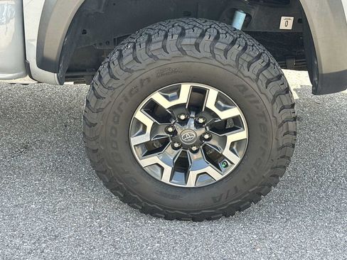 Used 2021 Toyota Tacoma TRD Off-Road RWD image 12