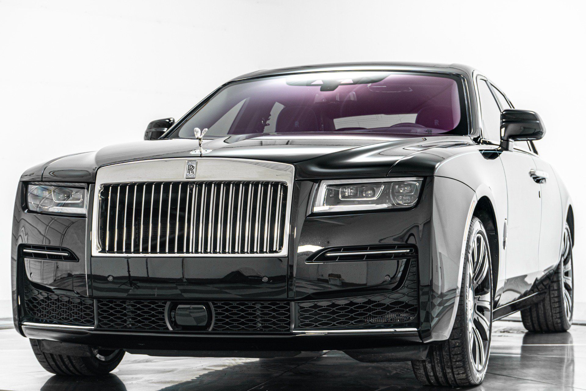 Used 2022 Rolls-Royce Ghost w/ Ghost Package AWD/4WD image 5