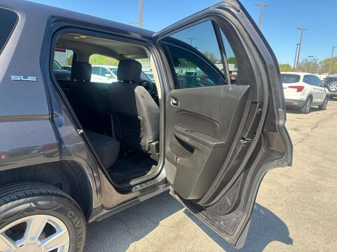 Used 2013 GMC Terrain SLE image 11