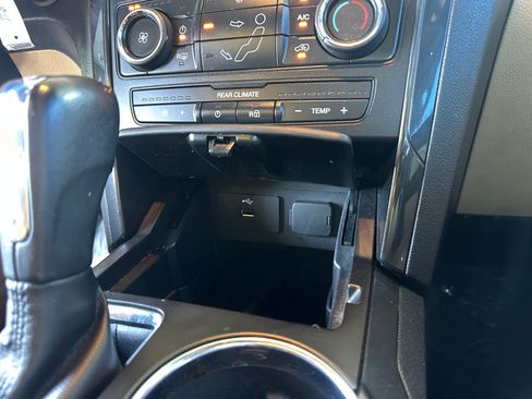 Used 2016 Ford Explorer FWD image 30
