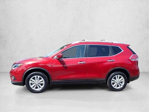 Used 2016 Nissan Rogue SV w/ SV Premium Package AWD/4WD image 2