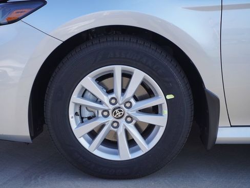 Certified 2026 Toyota Camry LE FWD image 21