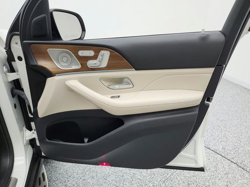 Certified 2022 Mercedes-Benz GLS 450 4MATIC image 21