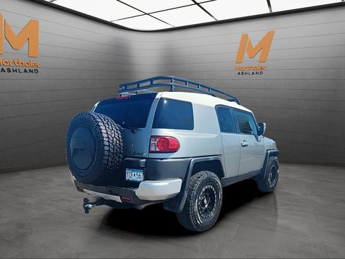 Used 2009 Toyota FJ Cruiser 4WD image 5