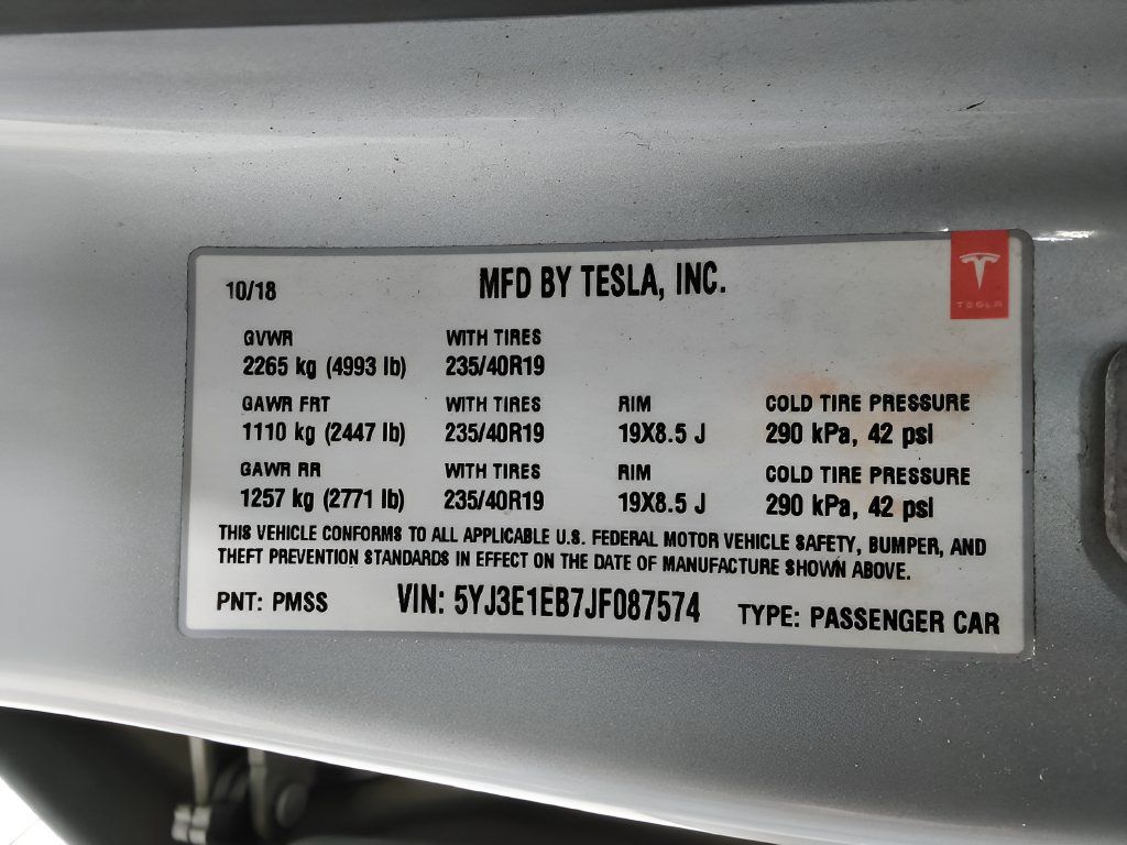 Used 2018 Tesla Model 3 Long Range AWD/4WD image 29