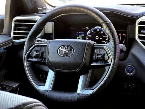 Used 2024 Toyota Sequoia Platinum image 30