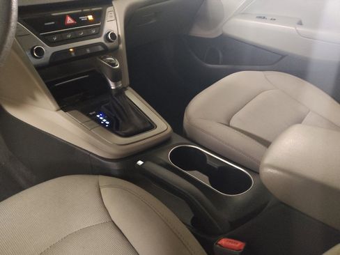 Used 2018 Hyundai Elantra SEL image 26