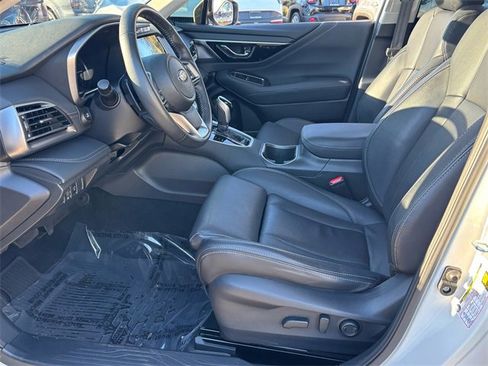 Used 2022 Subaru Outback Limited image 5