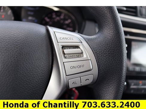 Used 2016 Nissan Rogue S w/ Appearance Package image 13