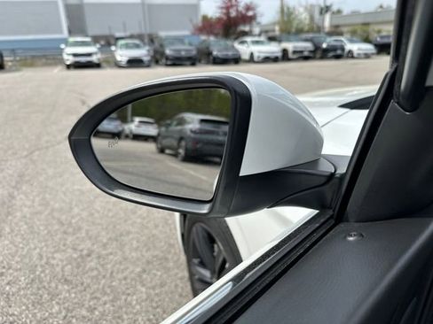 Certified 2023 Volkswagen Jetta SE w/ Panoramic Sunroof Package FWD image 15