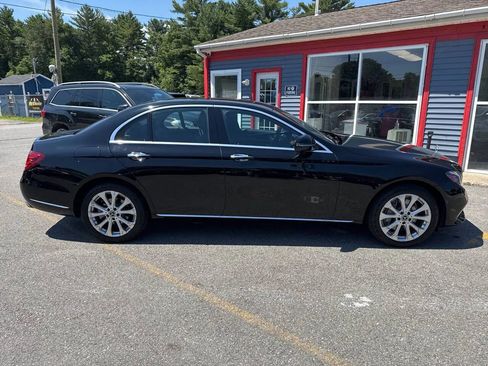 Used 2017 Mercedes-Benz E 300 E 300 4MATIC Sedan 4D image 5