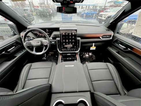 New 2026 GMC Yukon Denali w/ Sun & Power Step Package image 18