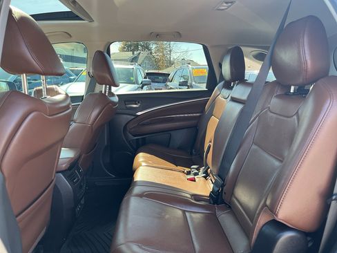 Used 2020 Acura MDX w/ Technology Package AWD/4WD image 16