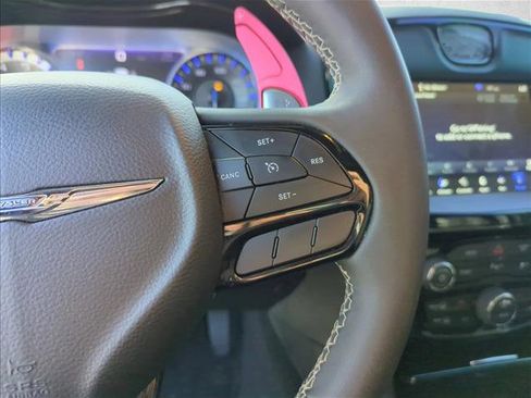 Used 2022 Chrysler 300 S image 17