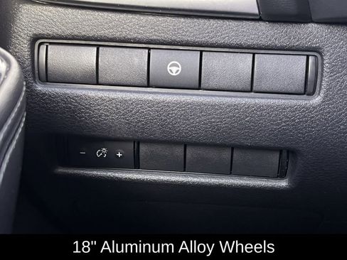 Used 2021 Nissan Rogue SV image 24