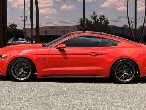Used 2016 Ford Mustang GT Premium w/ GT Performance Package RWD image 4