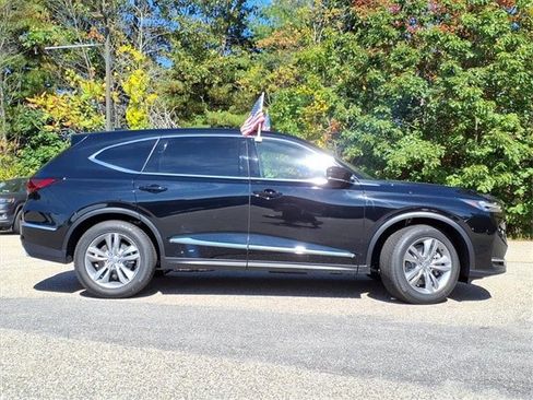 New 2026 Acura MDX SH-AWD image 3