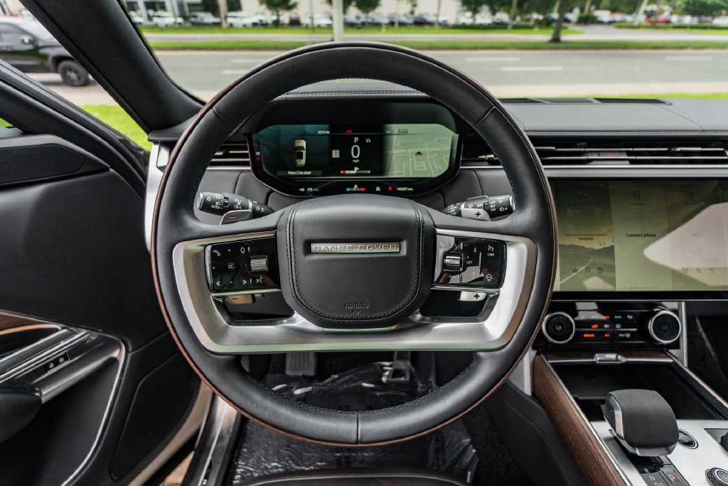 Used 2023 Land Rover Range Rover SE AWD/4WD image 22